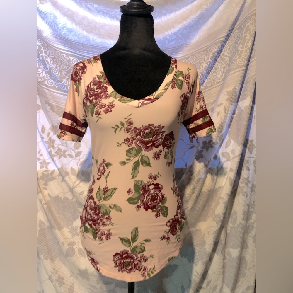 Women’s size small floral shirt
